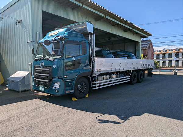 長距離輸送車(大型平ボディ)